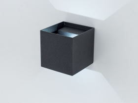 CLU0003_02.jpg